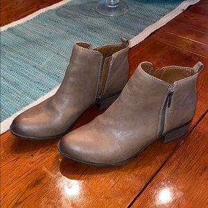 Lucky Brand bootie 9M